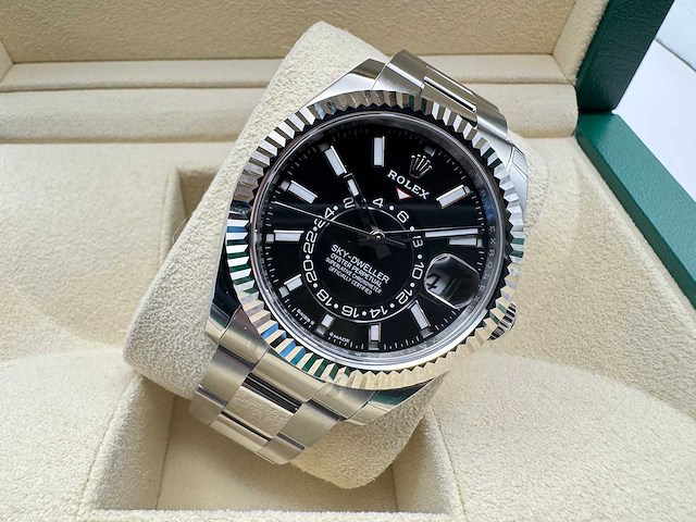 Rolex sky-dweller 336934 | black dial | 2026 | unworn - afbeelding 5 van  8