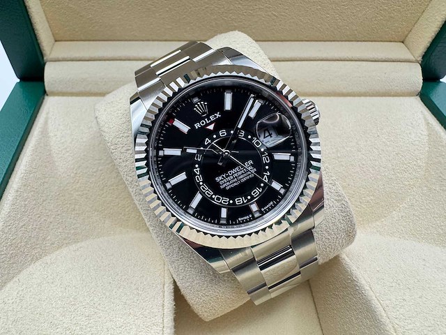 Rolex sky-dweller 336934 | black dial | 2026 | unworn - afbeelding 5 van  11