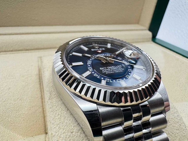 Rolex sky-dweller | 336934 | unworn | jubilee | 2026 - afbeelding 10 van  12