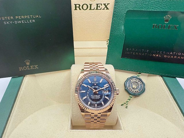 Rolex sky-dweller 336935 | blue dial | 2025 | like new | jubilee - afbeelding 3 van  12