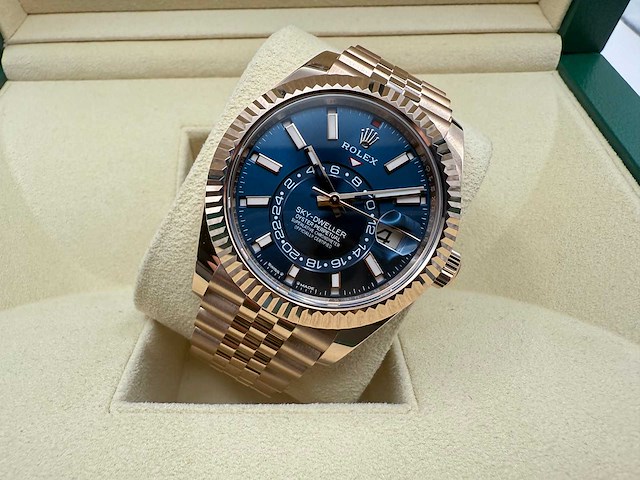 Rolex sky-dweller 336935 | blue dial | 2025 | like new | jubilee - afbeelding 6 van  12