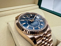 Rolex sky-dweller 336935 | blue dial | 2025 | like new | jubilee - afbeelding 11 van  12