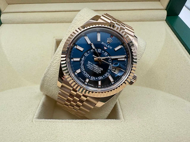 Rolex sky-dweller 336935 | blue dial | 2025 | like new | jubilee - afbeelding 6 van  12
