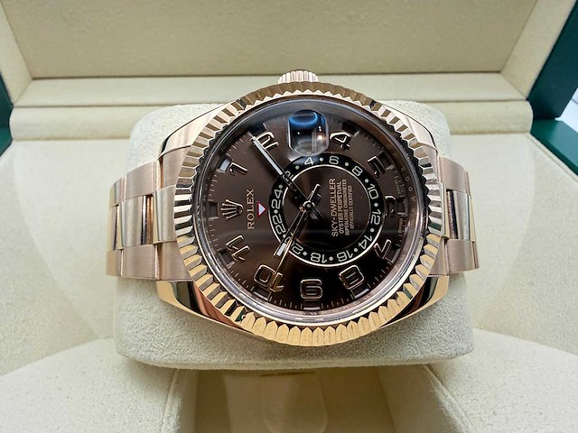 Rolex sky-dweller | choclate dial | rose gold | 08-2016 | like new - afbeelding 7 van  12