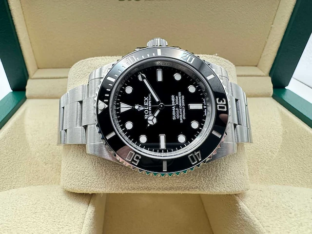 Rolex submariner | black dial | unworn | 2026 - afbeelding 7 van  12