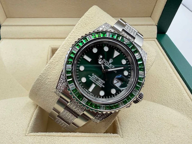 Rolex submariner date | 116610ln | "iced" out natural diamonds | 2017 - afbeelding 6 van  12