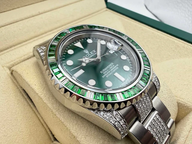 Rolex submariner date | 116610ln | "iced" out natural diamonds | 2017 - afbeelding 11 van  12