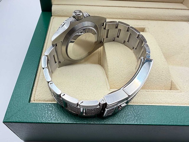 Rolex submariner date 116610ln | iced out with natural diamonds | 2014 - afbeelding 2 van  12