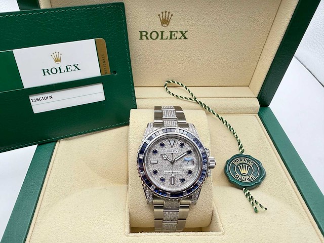 Rolex submariner date 116610ln | iced out with natural diamonds | 2014 - afbeelding 4 van  12