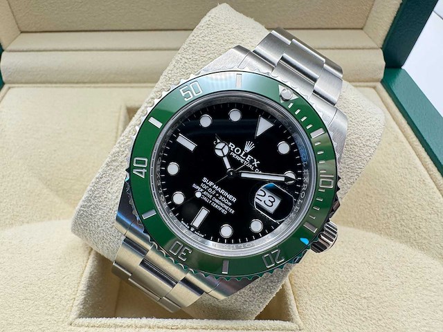 Rolex submariner date 126610lv | starbucks | unworn | 2026 - afbeelding 6 van  9