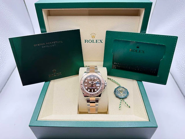 Rolex yachtmaster 40 126621 | chocolate dial | unworn | 2026 - afbeelding 4 van  12