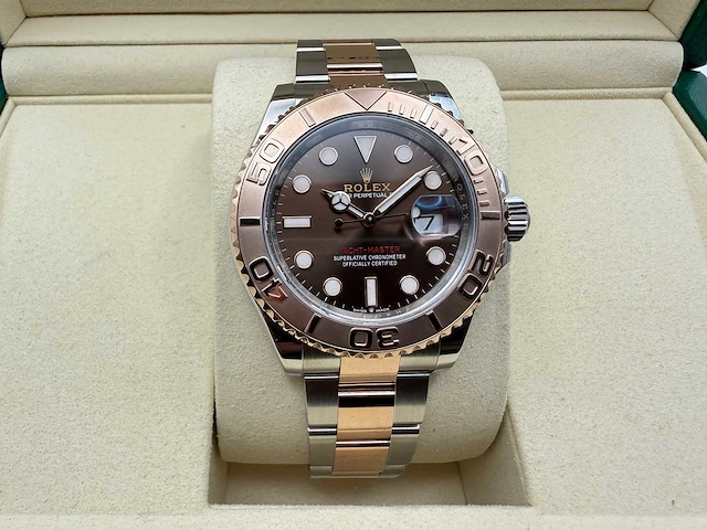 Rolex yachtmaster 40 126621 | chocolate dial | unworn | 2026 - afbeelding 1 van  12