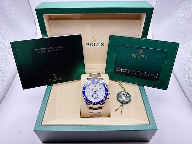 Rolex yachtmaster ii 126680 | 44 mm | white dial | unworn | 2026 - afbeelding 4 van  12