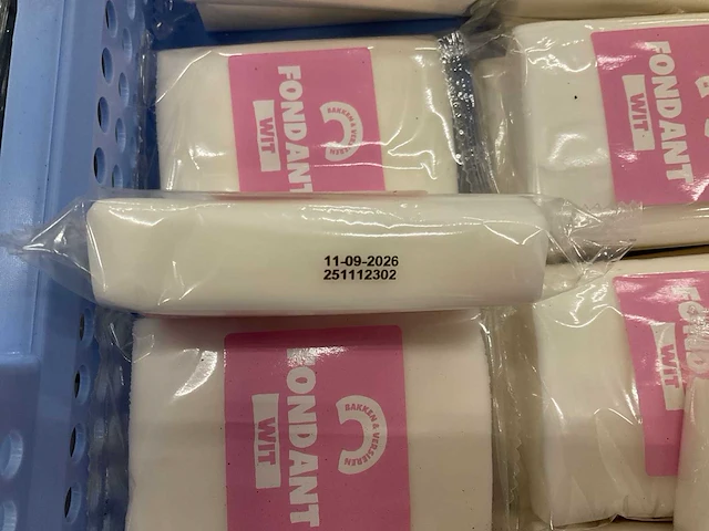 Rolfondant wit 250g (468x) - afbeelding 3 van  4