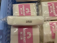 Rolfondant wit 250g (468x) - afbeelding 3 van  4