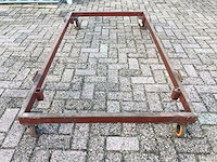 Rolkar, transportkar, kist + grote doos. - afbeelding 3 van  3