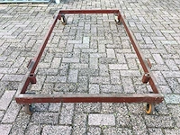 Rolkar, transportkar, kist + grote doos. - afbeelding 2 van  3