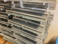 Rolkarren met mallen (5x) - afbeelding 2 van  4