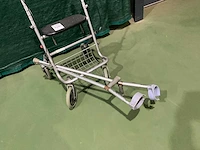 Rollator en krukken - afbeelding 1 van  4