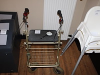 Rollator. - afbeelding 1 van  2