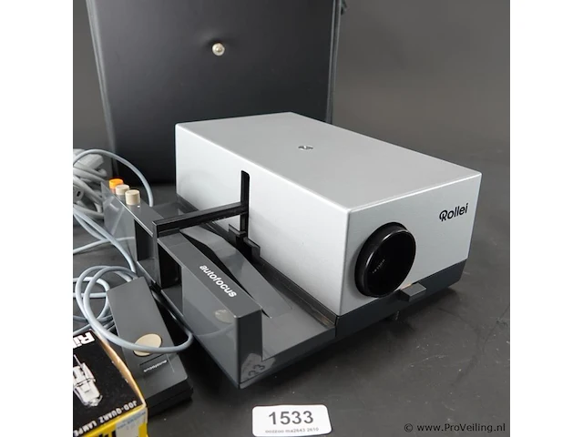 Rollei p35e diaprojector - afbeelding 2 van  5