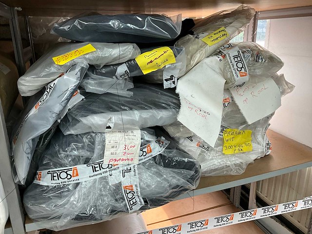 Rollen flanel stof (circa. 70 stuks) - afbeelding 8 van  11
