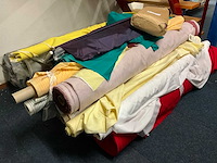 Rollen stof (26x) - afbeelding 2 van  4