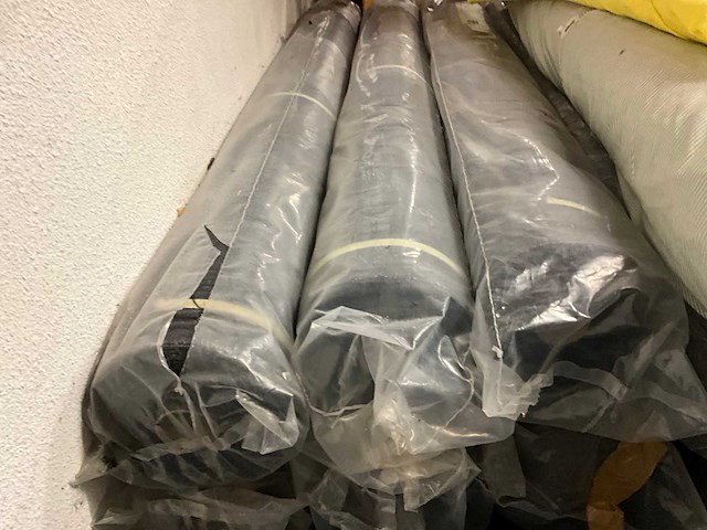 Rollen stof (26x) - afbeelding 3 van  4