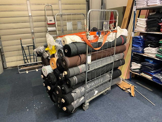 Rollen stof (36x) - afbeelding 2 van  5