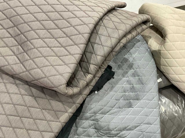 Rollen stof - afbeelding 5 van  6