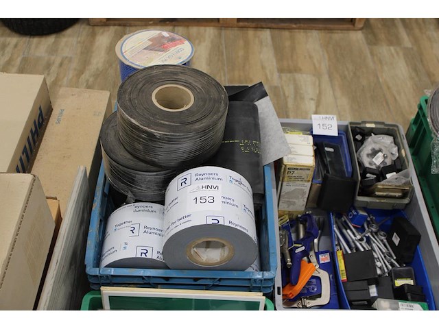 Rollen tape en folie in kunststof krat - afbeelding 1 van  3