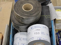Rollen tape en folie in kunststof krat - afbeelding 3 van  3