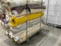 Rollen textiel - afbeelding 6 van  12