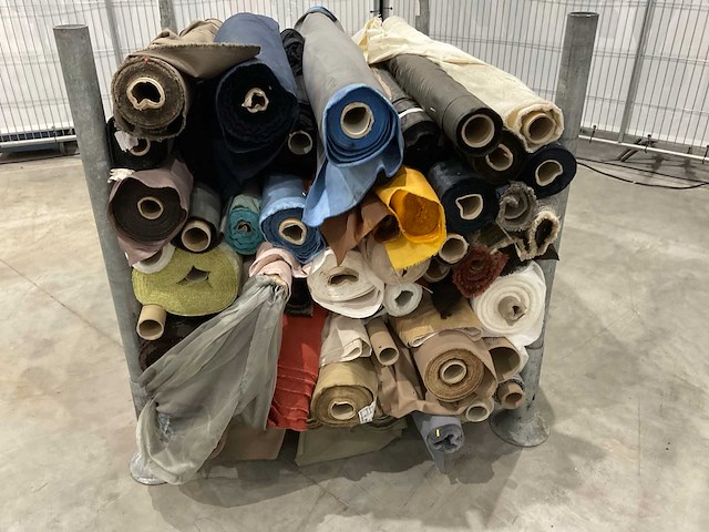 Rollen textiel - afbeelding 6 van  10