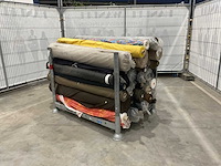 Rollen textiel - afbeelding 1 van  9
