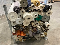 Rollen textiel - afbeelding 6 van  10