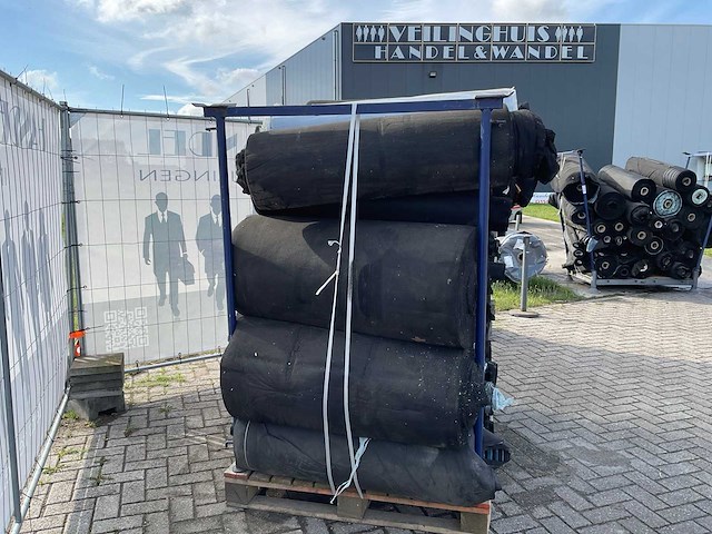 Rollen textiel - afbeelding 5 van  8