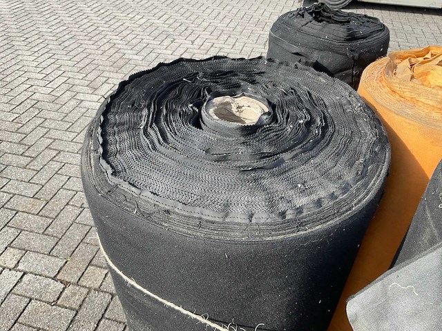 Rollen textiel - afbeelding 4 van  9
