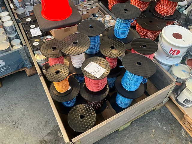 Rollen touw (19x) - afbeelding 1 van  7