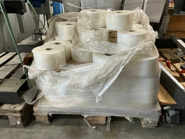 Rollen verpakkingsfolie 125mm breed (120x) - afbeelding 6 van  6