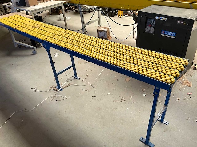 Rollenbaan 300cm bestaande uit; 2x baan 150cm + 2x onderstel - afbeelding 1 van  3