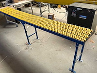 Rollenbaan 300cm bestaande uit; 2x baan 150cm + 2x onderstel - afbeelding 1 van  3