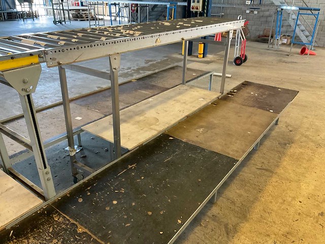 Rollenbaan met zijbanken | 16 mtr. - afbeelding 2 van  16