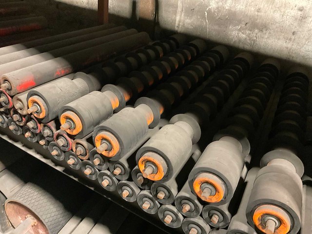 Rollenbaan onderdelen in stelling - afbeelding 22 van  22