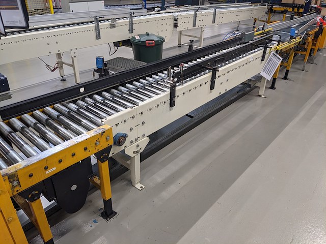 Rollenbaan/band divers, divers, wit / geel - afbeelding 1 van  9