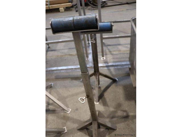 Rollenbok - 2 stuks - afbeelding 1 van  6