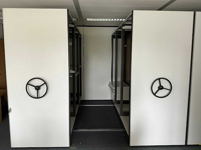 Rollend archiefstelling 460x310x236 cm - afbeelding 10 van  16