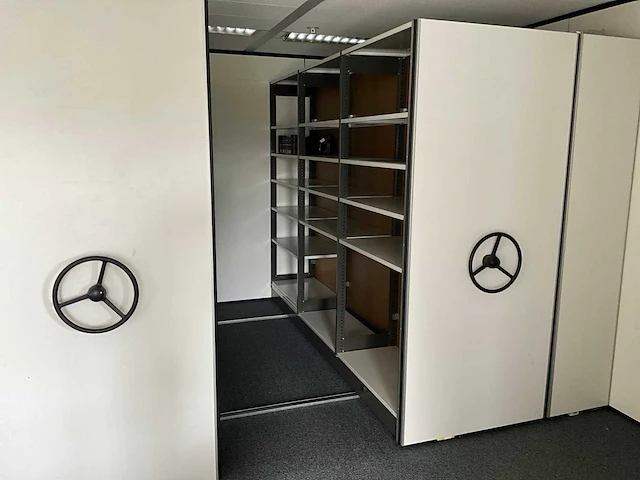 Rollend archiefstelling 460x310x236 cm - afbeelding 13 van  16