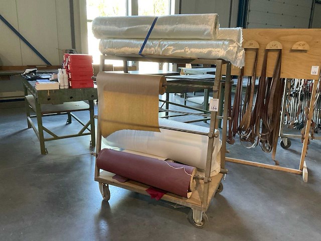 Rollenmateriaalwagen - afbeelding 1 van  7