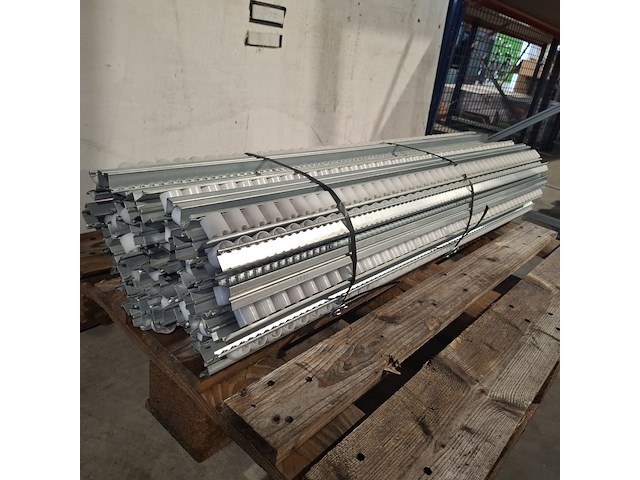 Rollerbaan, flowracks - afbeelding 3 van  5